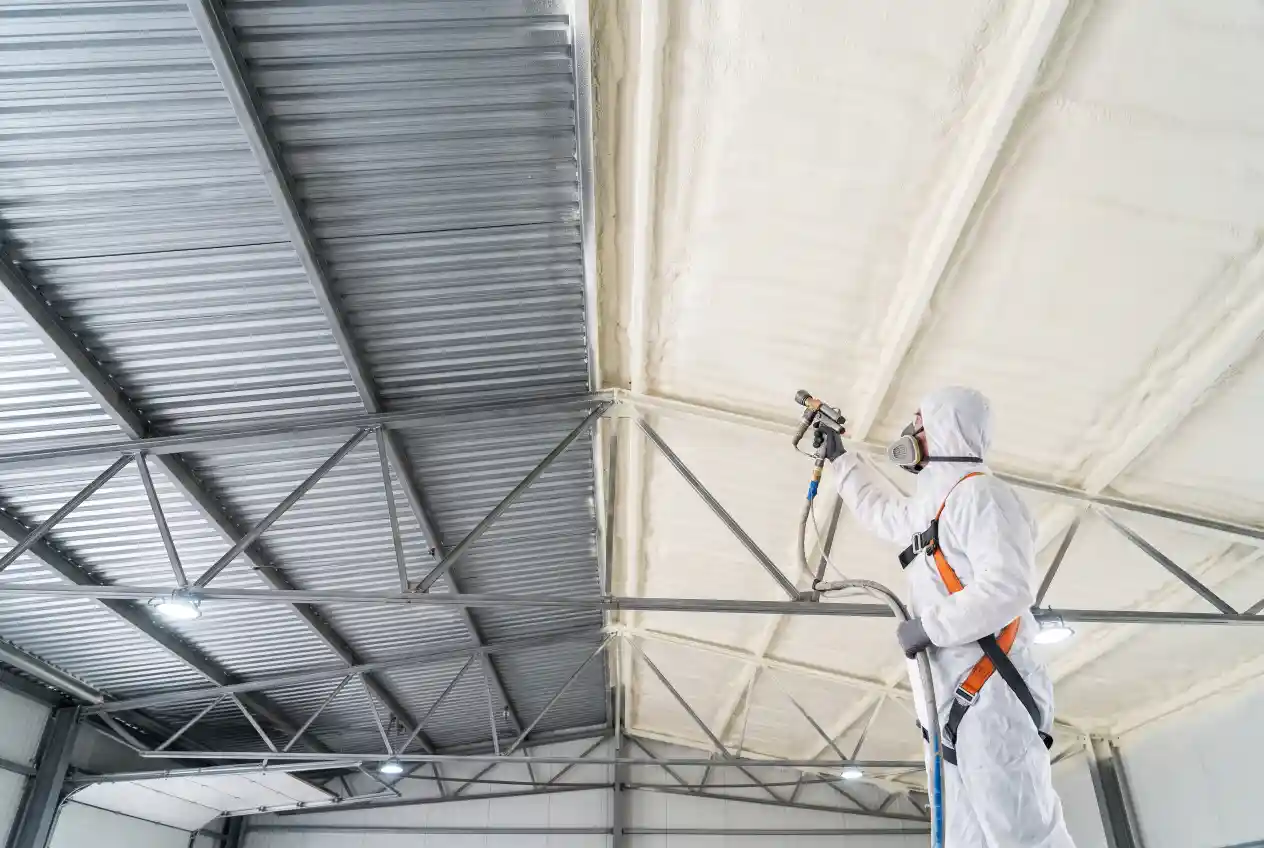 Jasa polyurethane spray foam Jawa Barat untuk insulasi atap