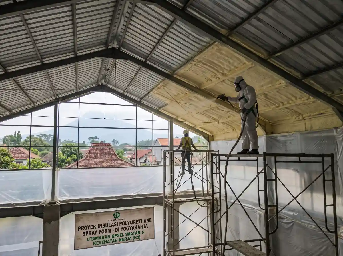 jasa polyurethane spray foam DI Yogyakarta untuk insulasi atap terbaik