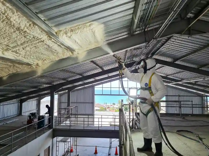 Polyurethane spray foam untuk atap rumah, ruko, dan gudang di Bengkulu